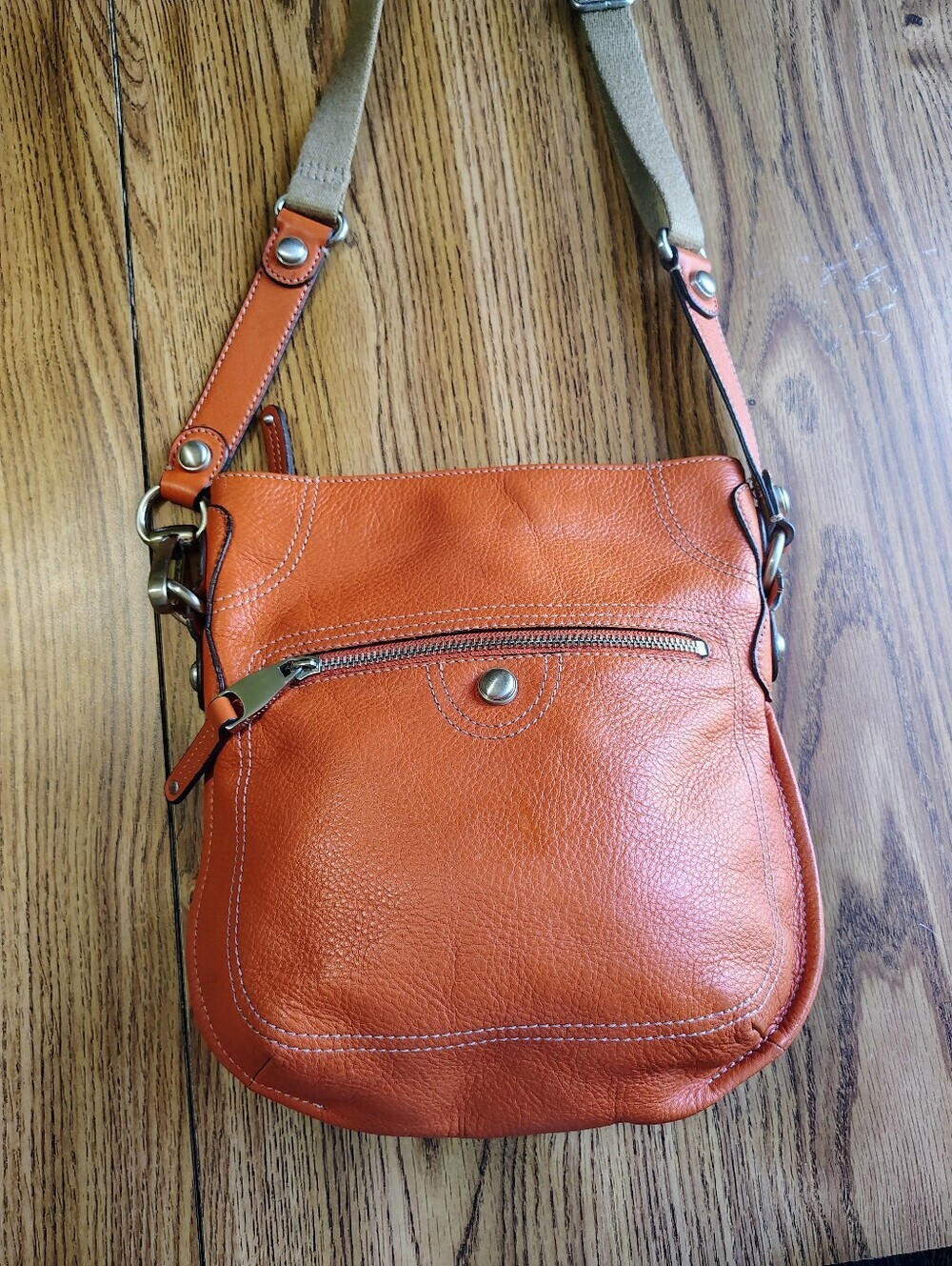 B.Makowsky Orange Genuine Leather Crossbody Bag and Animal Print Multi Pockets. - Picture 8 of 15